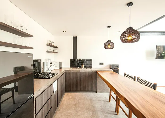Huge Loft 200M From The Beach Canggu Hotel Canggu