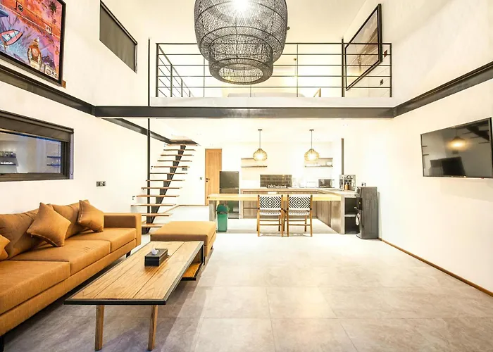 Huge Loft 200M From The Beach Canggu *