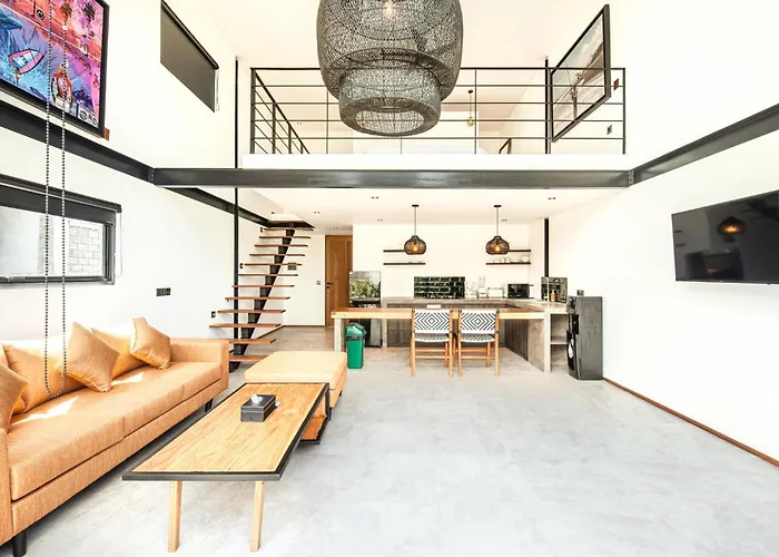 Huge Loft 200M From The Beach Canggu