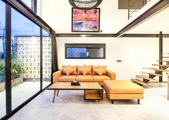 Huge Loft 200M From The Beach Canggu Hotel